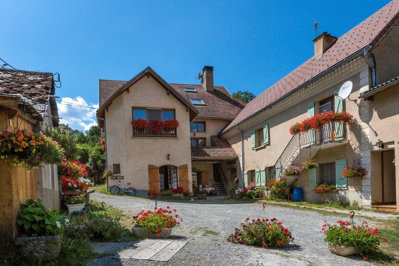 Les Clarines Perceneige - Chambre D'Hotes Vue Sur Montagne & Spa Saint-Jacques-en-Valgodemard Buitenkant foto